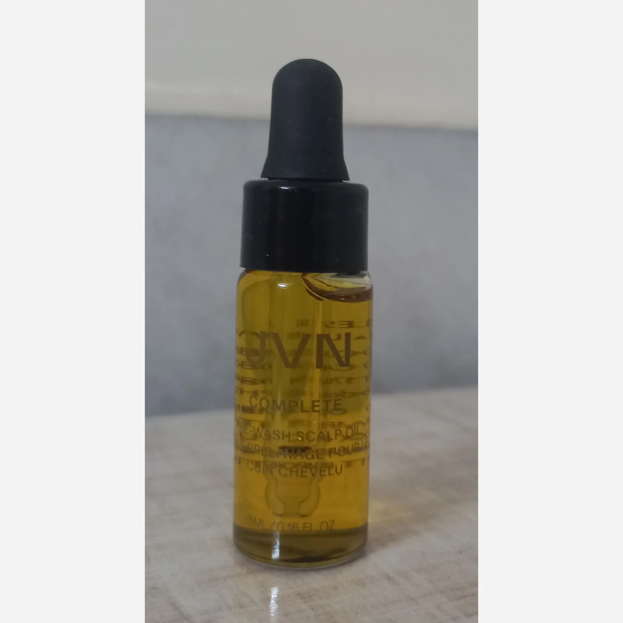 روغن درمانی تقویت کننده مو و پوست سر پیش از شستشو جی وی ان