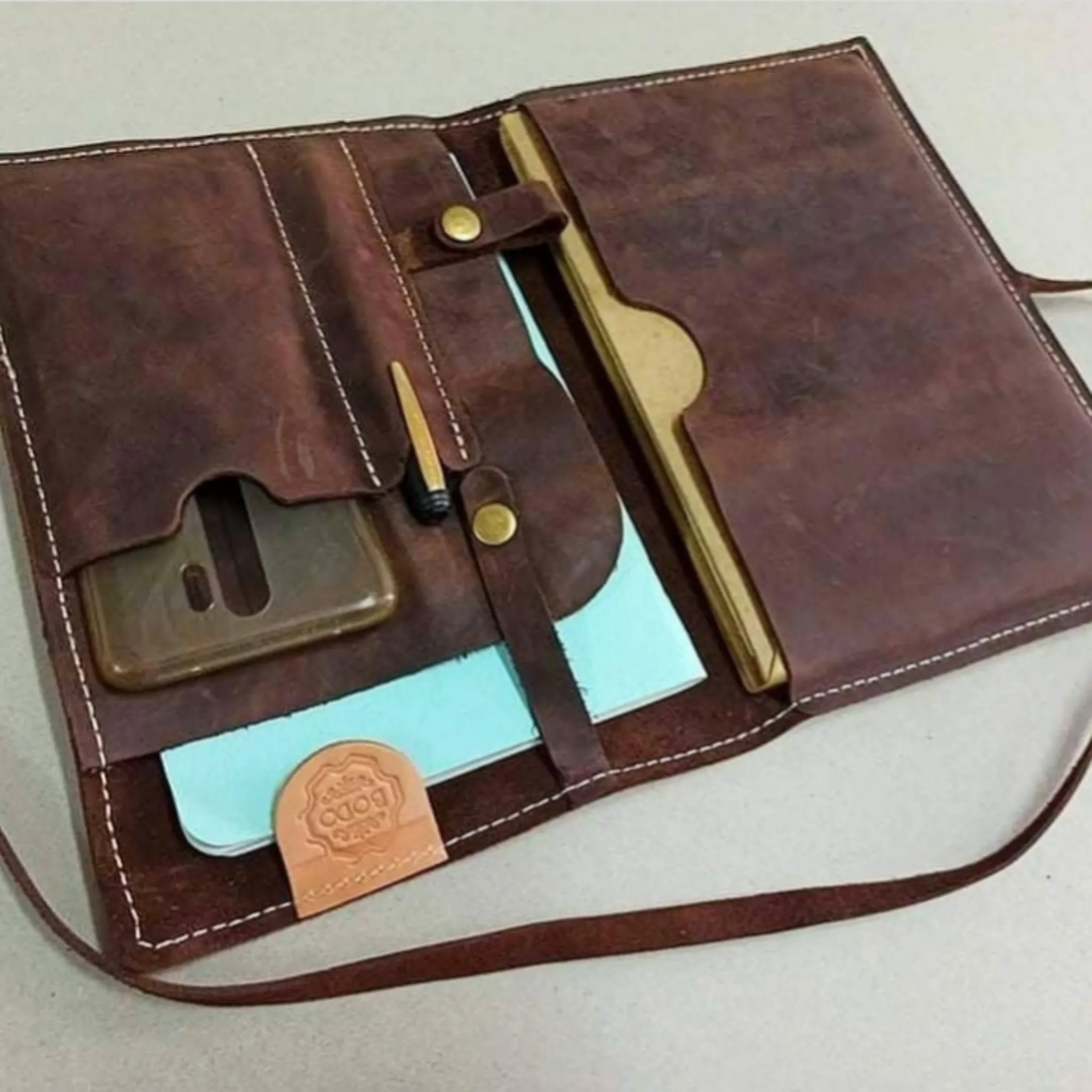 کلاسور چرم طبیعی دستدوز